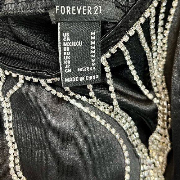 Forever 21 short black dress - Picture 3 of 4